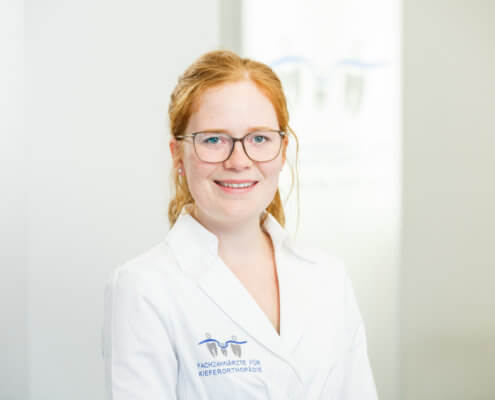 Dr. Lena Jarosch